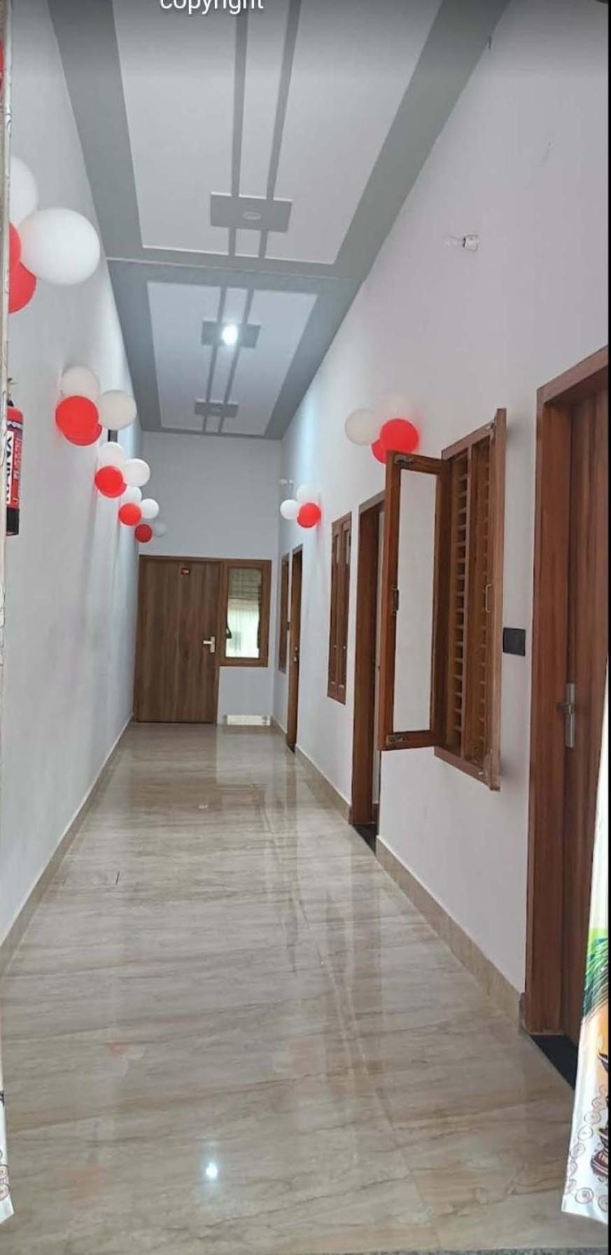 Hotel Rudra Residency Near Railway Station 马图拉 外观 照片