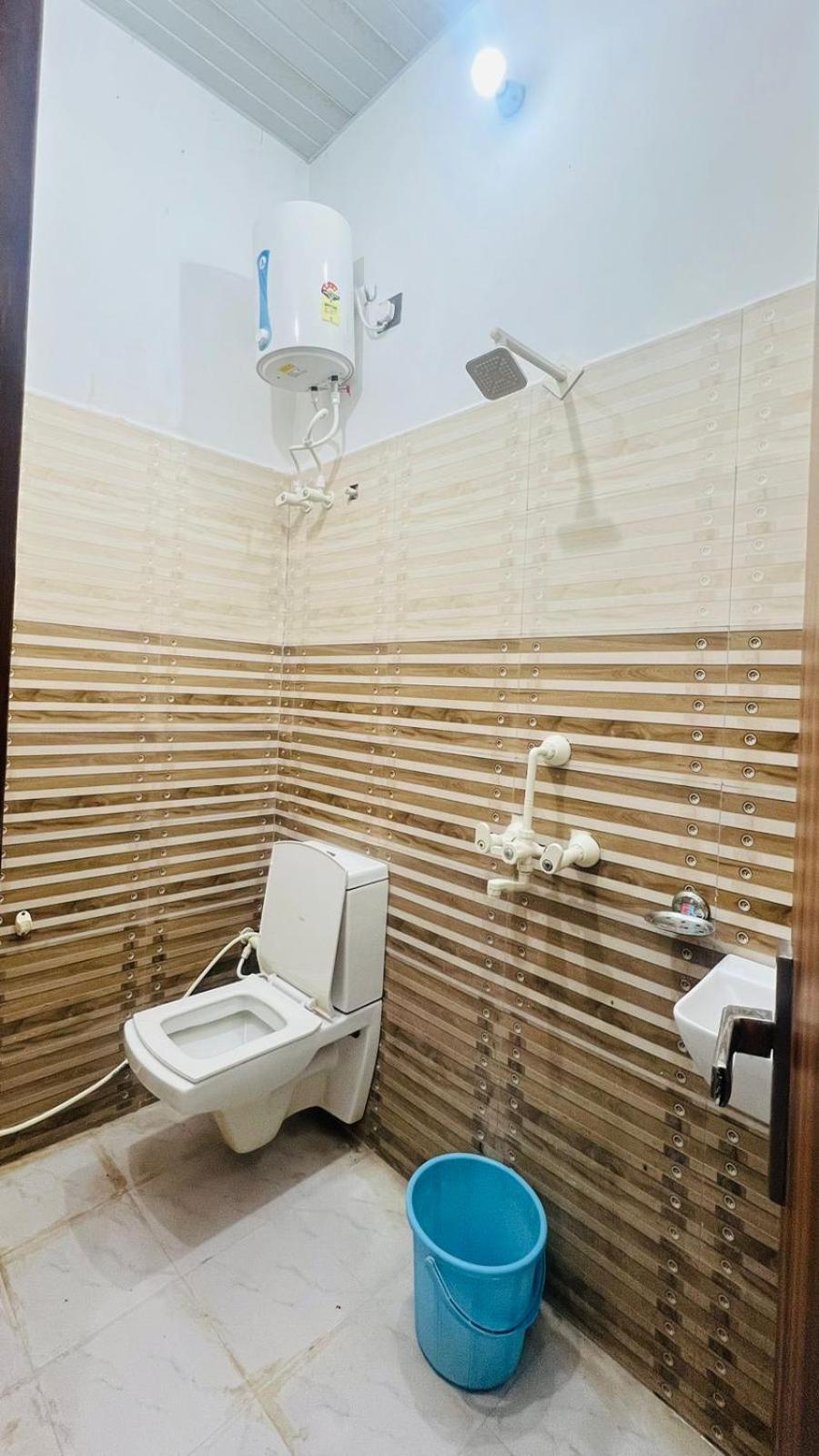 Hotel Rudra Residency Near Railway Station 马图拉 外观 照片
